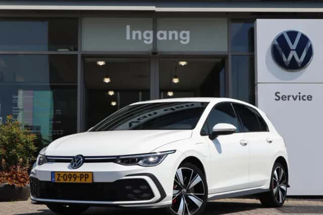 Volkswagen Golf (2022) thumbnail 1