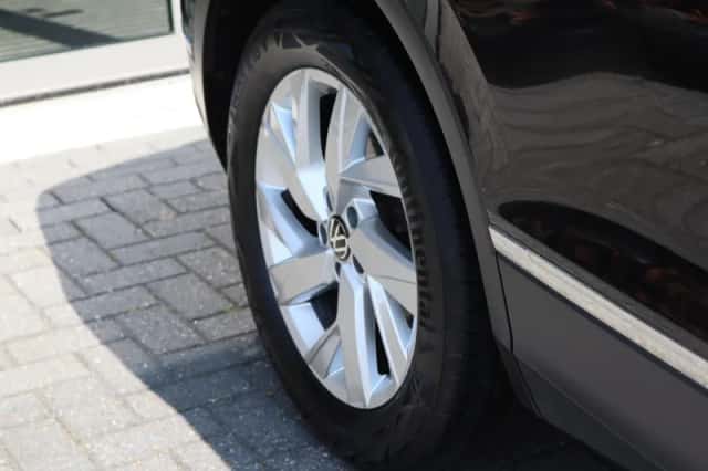 Volkswagen Tiguan (2022) thumbnail 4