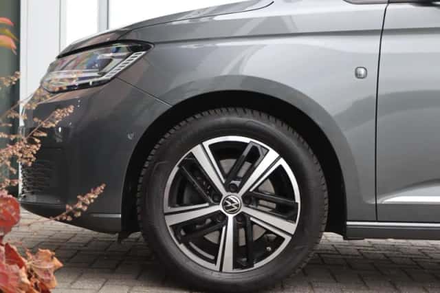 Volkswagen Caddy (2022) thumbnail 2