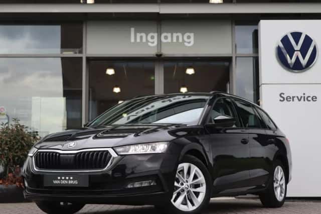 Škoda Octavia (2023) thumbnail 1
