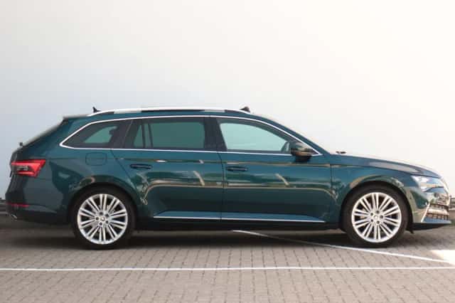 Škoda Superb (2020) thumbnail 4