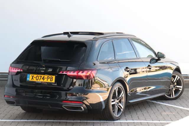 Audi A4 (2023) thumbnail 4