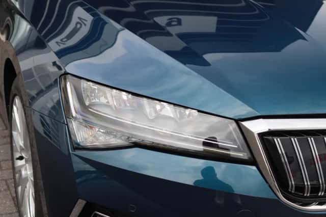 Škoda Superb (2022) thumbnail 4