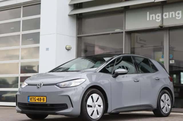 Volkswagen ID.3 (2024) thumbnail 6