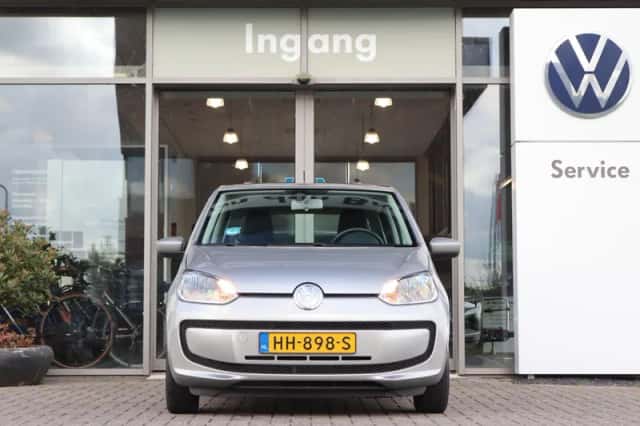 Volkswagen Up! (2015) thumbnail 4