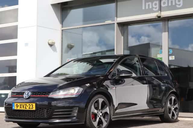 Volkswagen Golf (2013) thumbnail 6