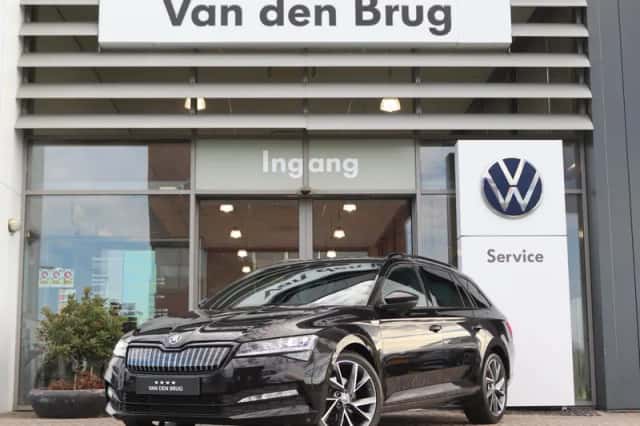 Škoda Superb (2022) thumbnail 3