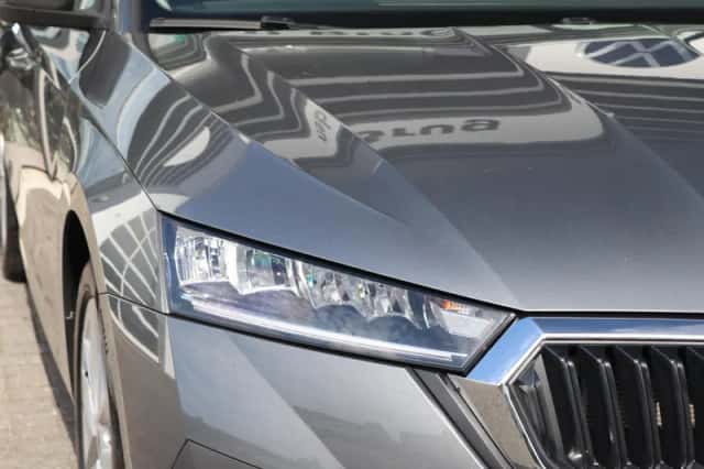 Škoda Octavia (2023) thumbnail 5