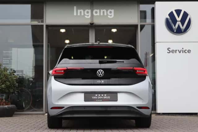Volkswagen ID.3 (2022) thumbnail 6