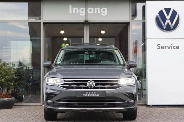 Volkswagen Tiguan (2022) thumbnail 4
