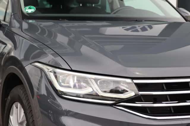 Volkswagen Tiguan (2022) thumbnail 5