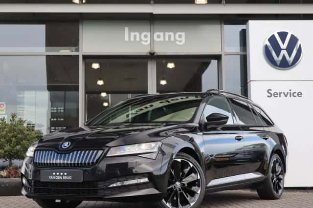 Škoda Superb (2023) thumbnail 1