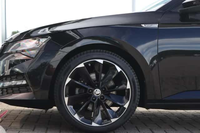 Škoda Superb (2023) thumbnail 2