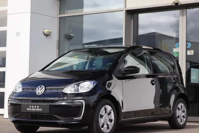 Volkswagen E-up! (2021) thumbnail 5