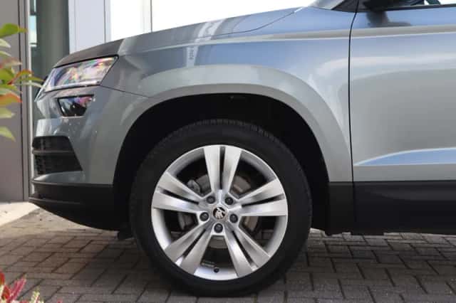 Škoda Karoq (2020) thumbnail 2