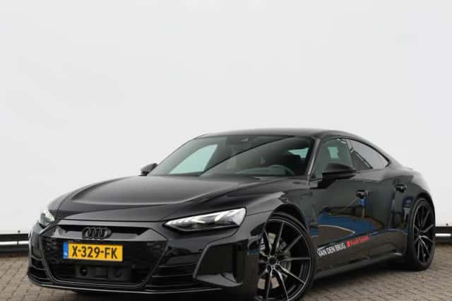 Audi e-tron GT (2023) thumbnail 1
