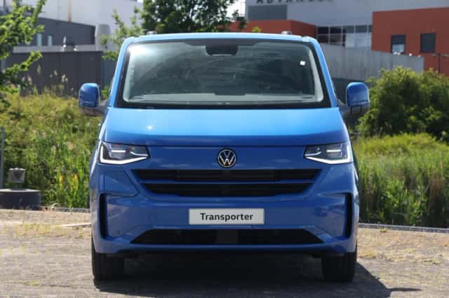 Volkswagen E-Transporter (2026) thumbnail 4