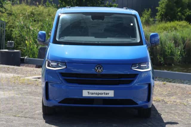 Volkswagen E-Transporter (2026) thumbnail 5
