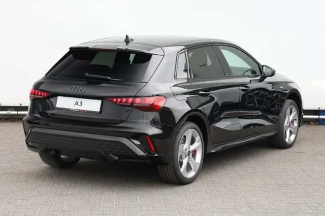 Audi A3 (2025) thumbnail 5