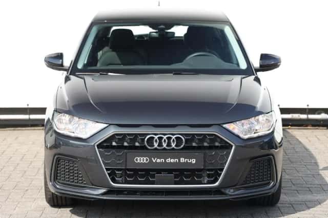 Audi A1 (2025) thumbnail 4