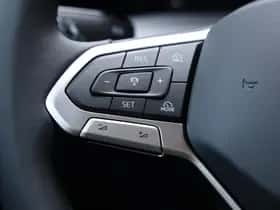 Volkswagen Golf (2025) thumbnail 21