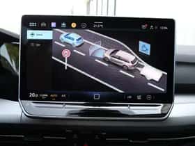 Volkswagen Golf (2025) thumbnail 32