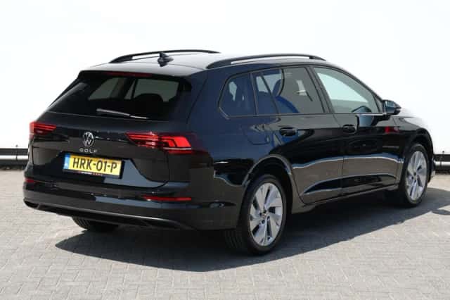 Volkswagen Golf (2025) thumbnail 5