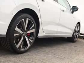 Volkswagen Golf (2025) thumbnail 20
