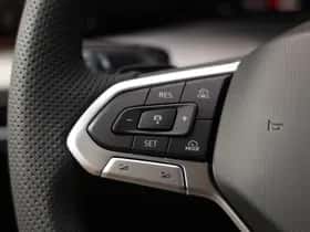 Volkswagen Golf (2025) thumbnail 25