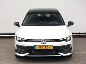 Volkswagen Golf (2025) thumbnail 4