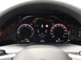 Volkswagen Golf (2025) thumbnail 9