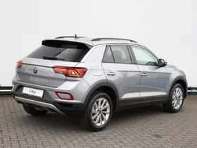 Volkswagen T-Roc (2025) thumbnail 3