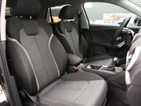 Audi Q2 (2025) thumbnail 8