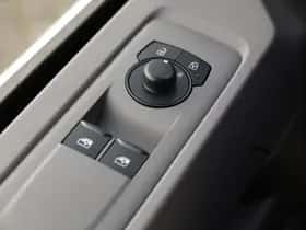 Volkswagen E-Transporter (2026) thumbnail 37