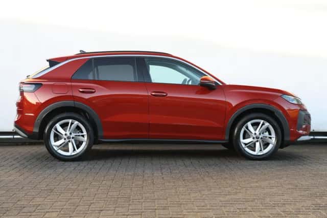 Volkswagen T-Roc (2026) thumbnail 2