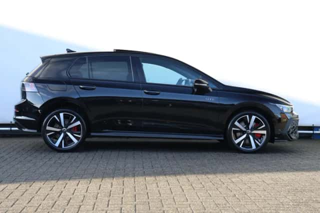 Volkswagen Golf (2026) thumbnail 2