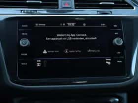 Volkswagen Tiguan (2022) thumbnail 32