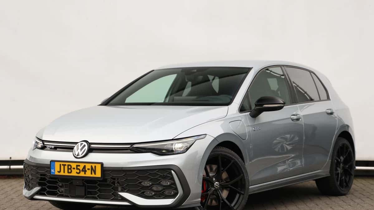 Volkswagen Golf (2026) — foto 1