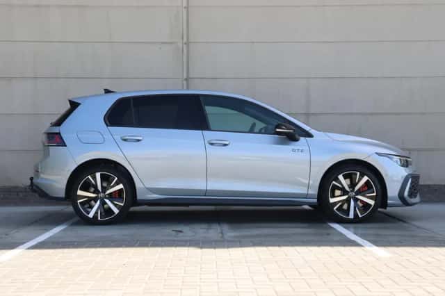 Volkswagen Golf (2026) thumbnail 2