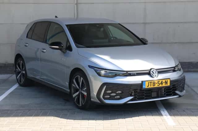 Volkswagen Golf (2026) thumbnail 3