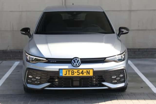 Volkswagen Golf (2026) thumbnail 4