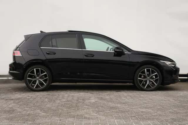 Volkswagen Golf (2026) thumbnail 2