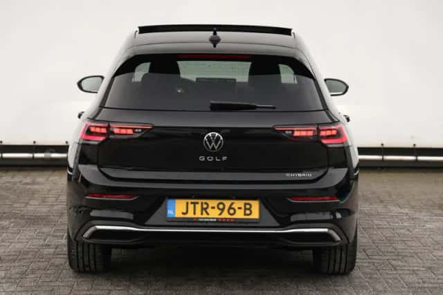 Volkswagen Golf (2026) thumbnail 6
