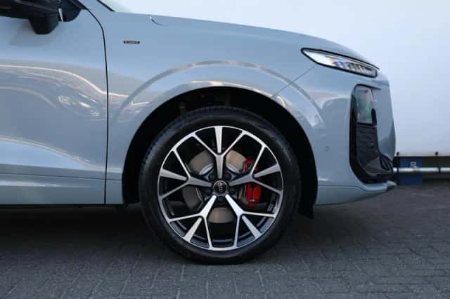 Audi Q3 (2026) thumbnail 16