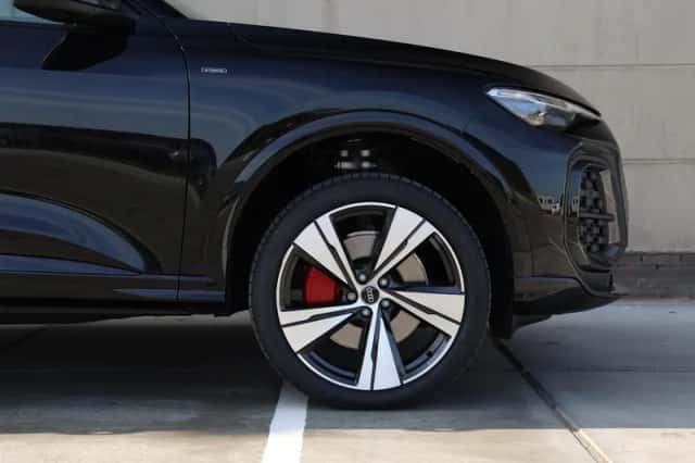 Audi Q5 (2026) thumbnail 2