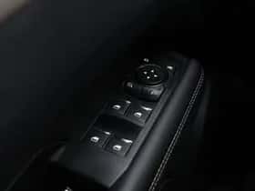 Volkswagen Amarok (2023) thumbnail 38