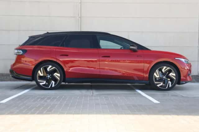 Volkswagen ID.7 (2026) thumbnail 2