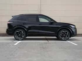 Volkswagen Tiguan (2026) thumbnail 2