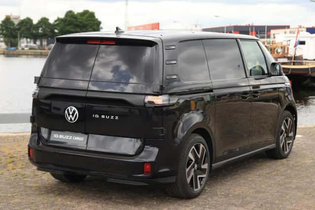 Volkswagen ID. Buzz (2026) thumbnail 5