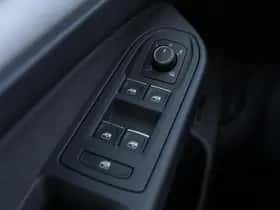 Volkswagen Golf (2026) thumbnail 36